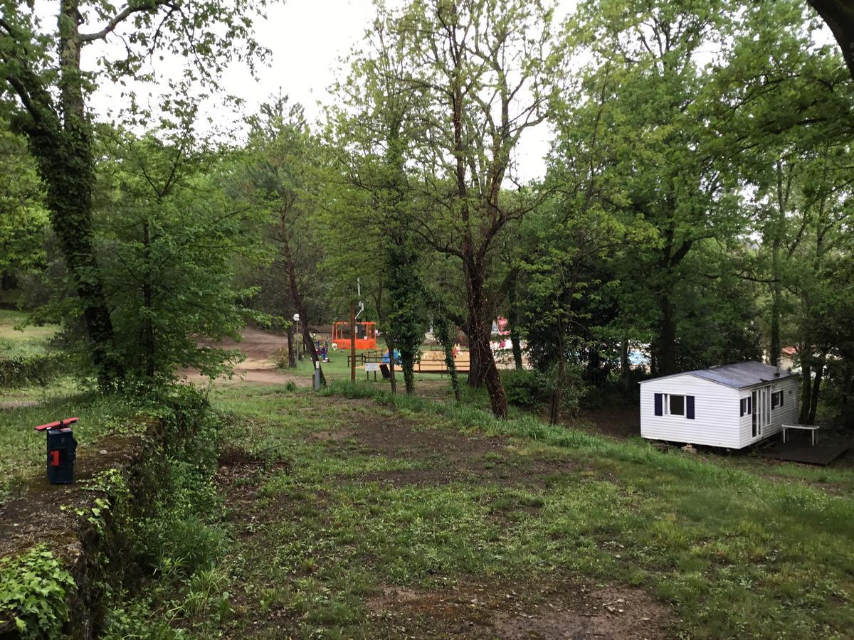 Camping De Graniers Monoblet المظهر الخارجي الصورة