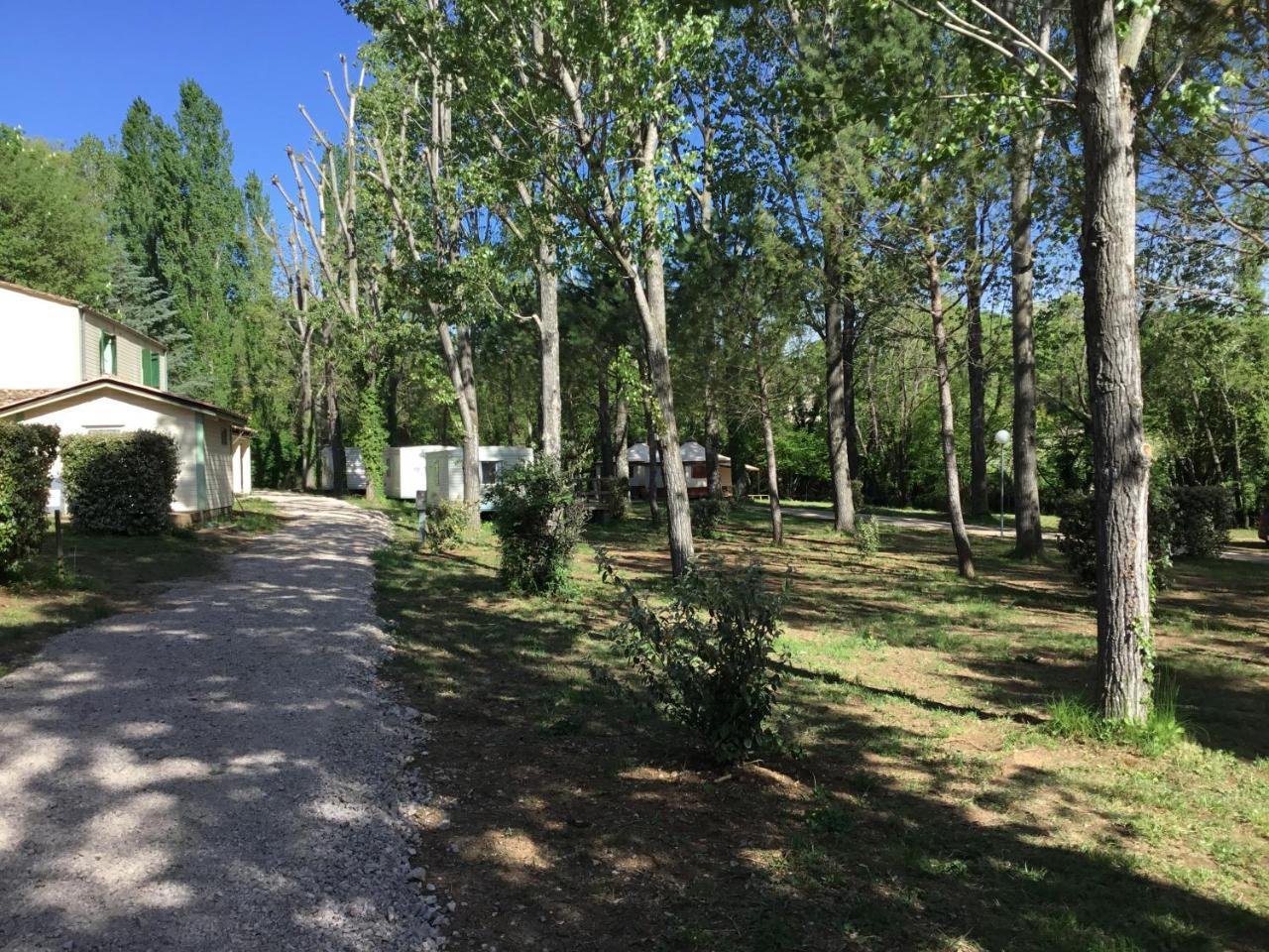 Camping De Graniers Monoblet المظهر الخارجي الصورة